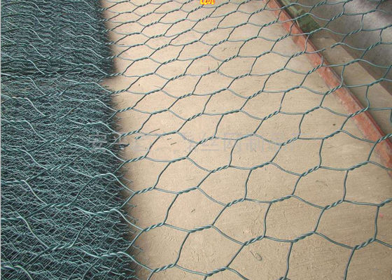 il PVC di 2x1x1m ha ricoperto la rete metallica del gabbione di rinforzo del suolo